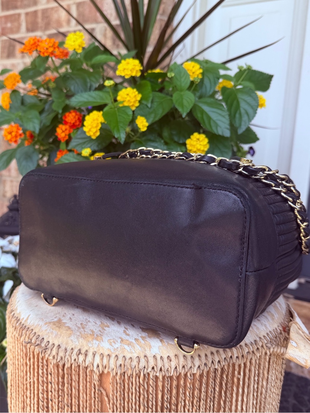 Henri BENDEL No. 7 Quilted Lambskin Leather Convertible Messenger Backpack Bag - Picture 9 of 16